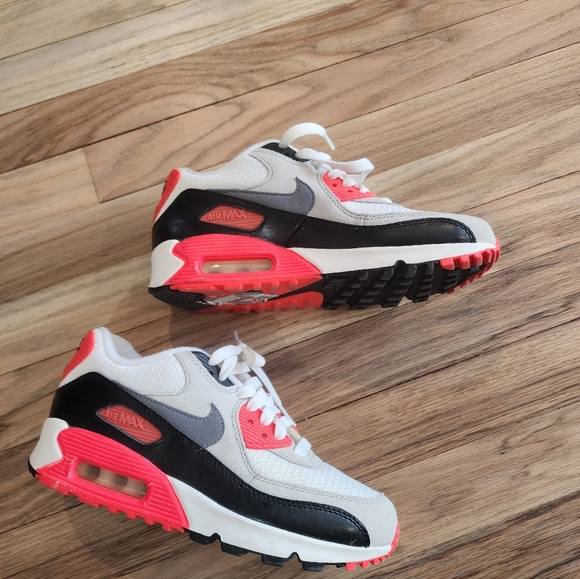 Nike Air Max - Picture 3 of 6